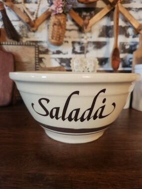 Vintage McCoy Pottery Oven Ware "Salada" ceramic bowl